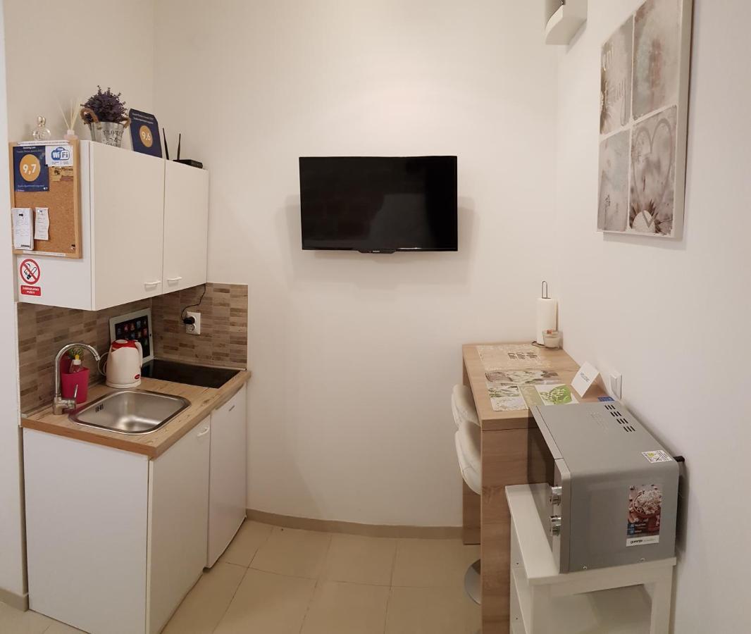 Studio Apartment Legcevic Каштела Екстер'єр фото