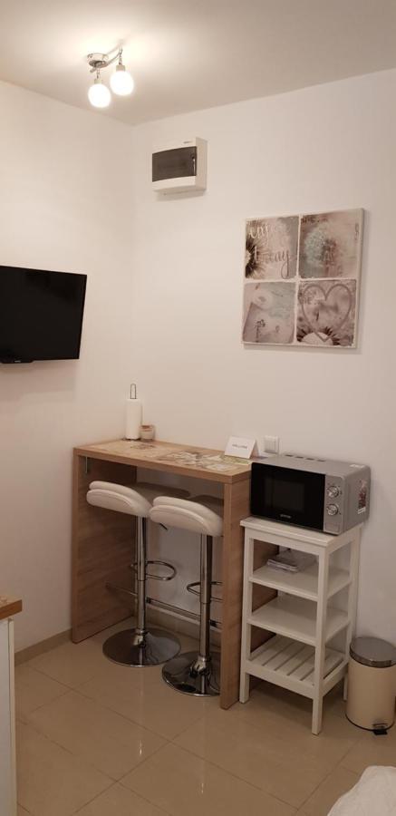 Studio Apartment Legcevic Каштела Екстер'єр фото