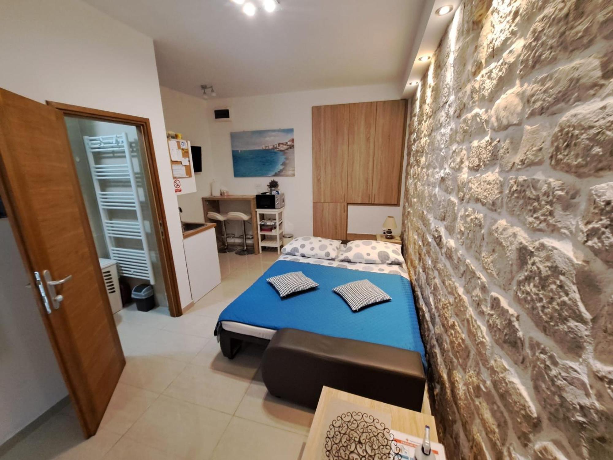 Studio Apartment Legcevic Каштела Екстер'єр фото