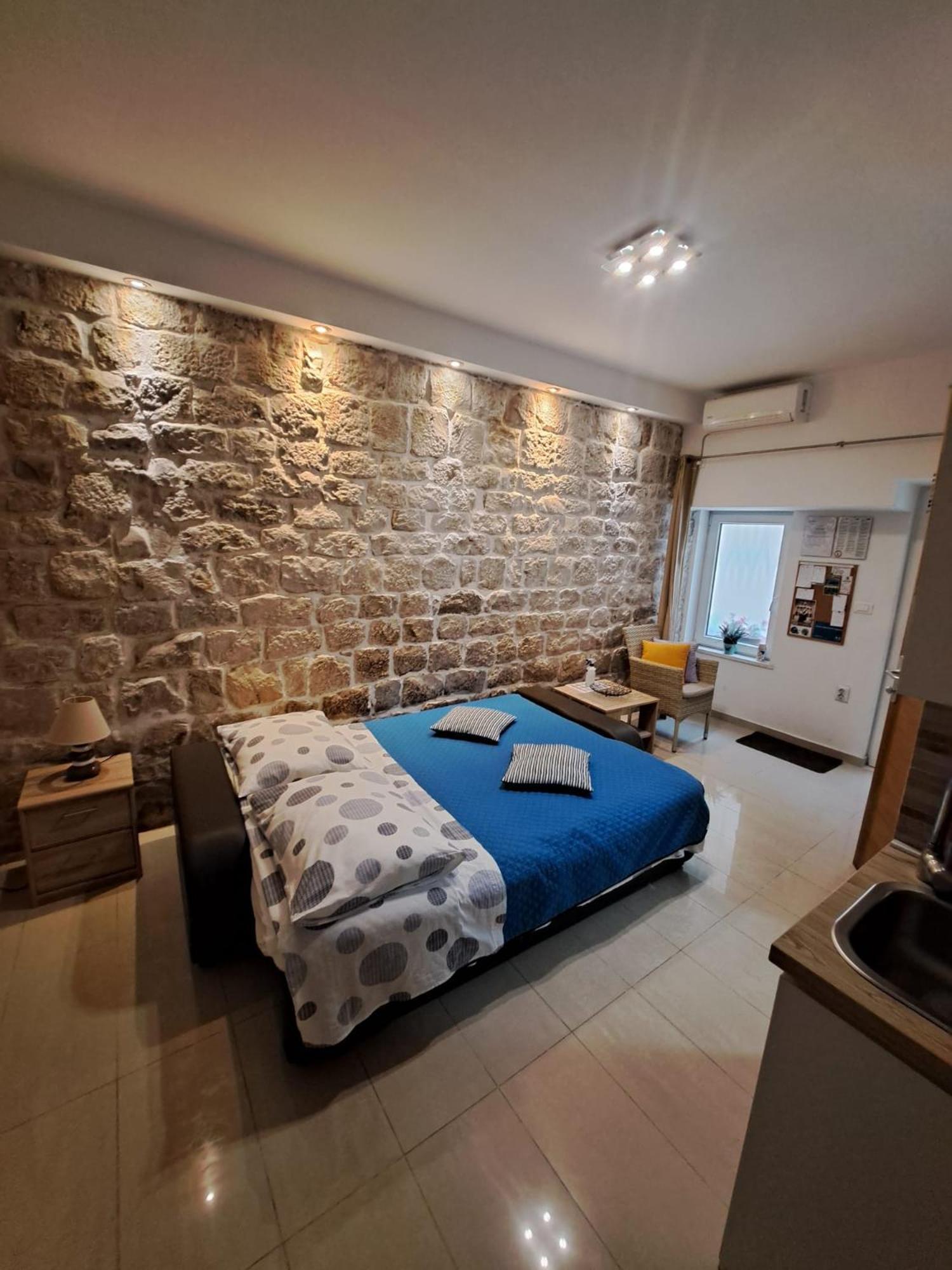 Studio Apartment Legcevic Каштела Екстер'єр фото