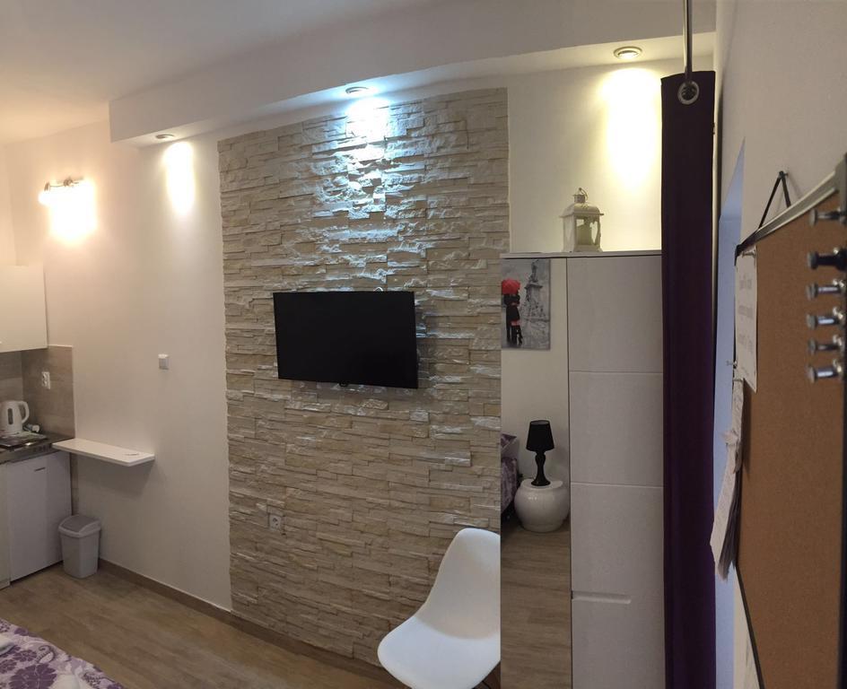 Studio Apartment Legcevic Каштела Екстер'єр фото